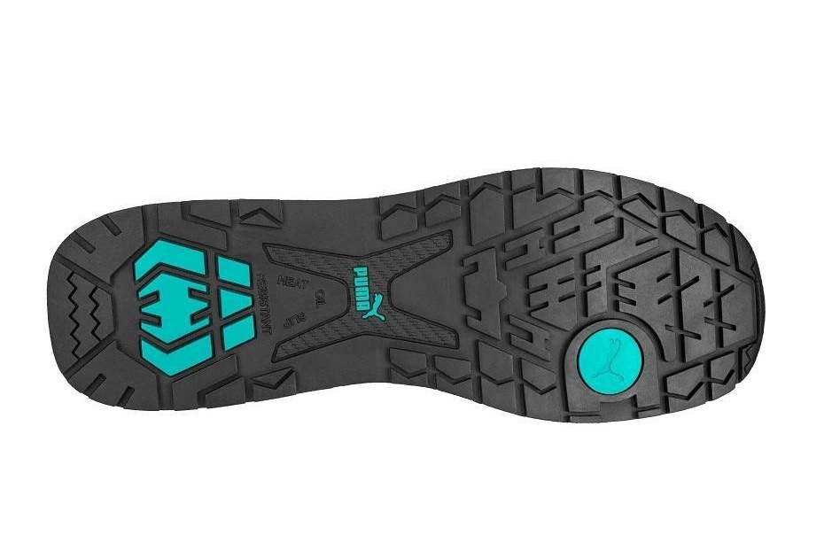 Podeszwa HRO SRC butów Puma Vivid Gh Low S1P 64.305.0 - widoczny głęboki bieżnik o wysokiej przyczepności