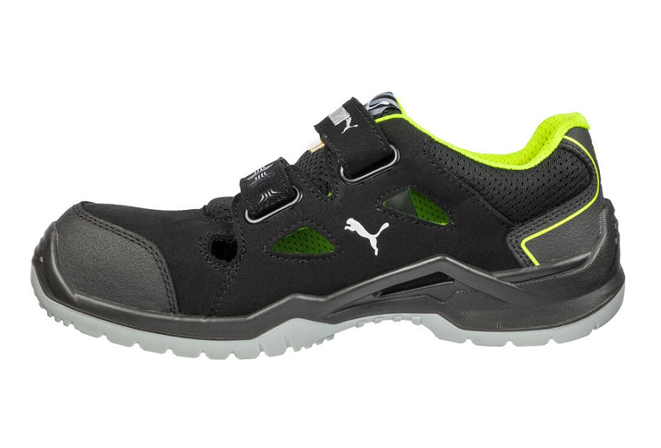 Czarno‑zielone sandały ochronne Puma Neodyne Green S1P pokazujące boczne wycięcia i przewiewną cholewkę
