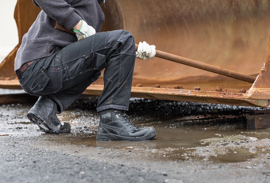 Buty ochronne Puma Conquest Blk Ctx High S3 widok podeszwy i cholewki