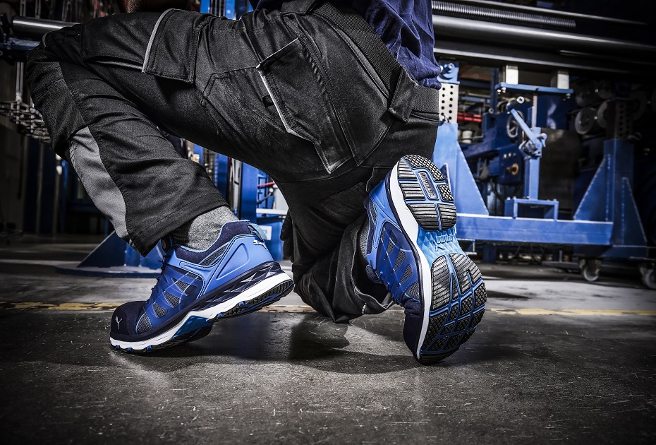 Buty robocze Puma Velocity Blue Low S1P 64.385.0 - widok boczny w kolorze niebieskim