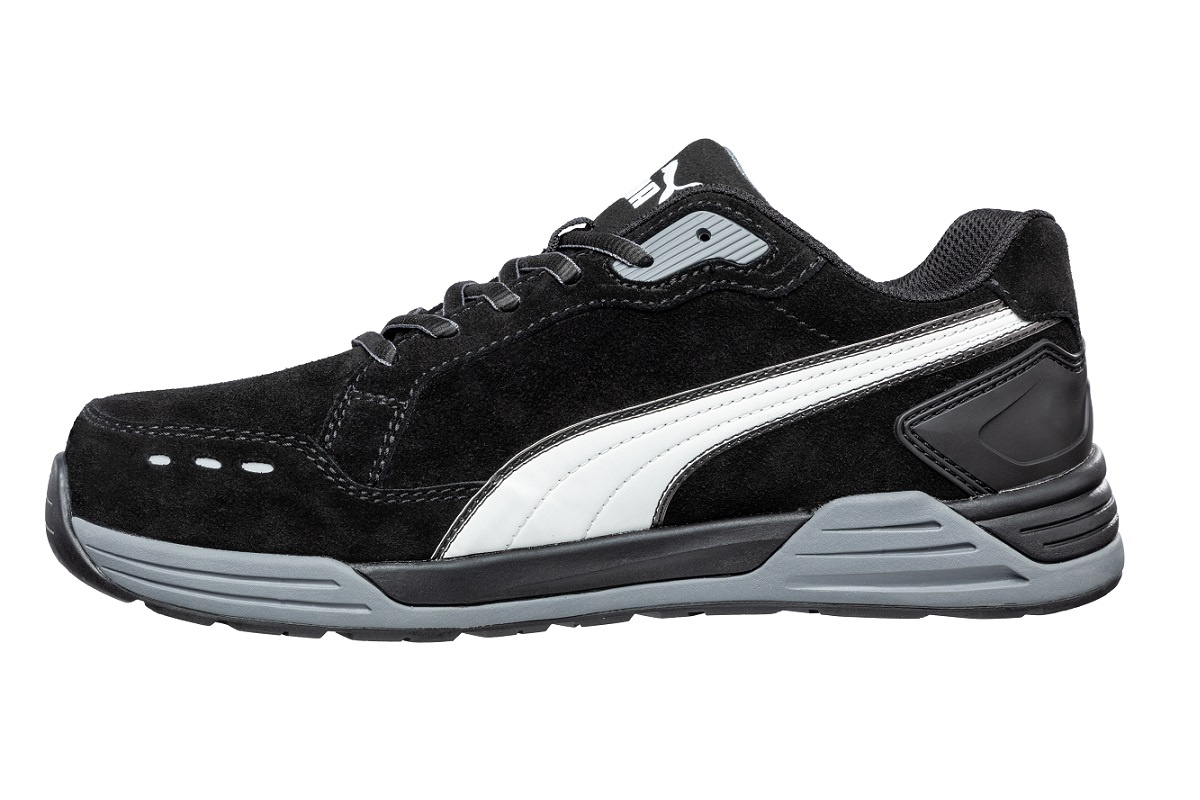 Półbuty robocze Puma Airtwist Black Low S3 widok z drugiego boku z widocznym podnoskiem i cholewką